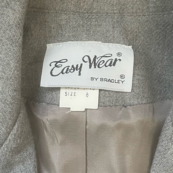 Vintage Easy Wear Grey Wool Blazer & Flare Skirt Set - Picture 10 of 15